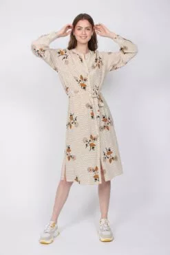 Second Female Rose Dress - Brazilian Sand -Second Female Salg oy7mYQ5ETJelNrqnsLdg IMG 8428