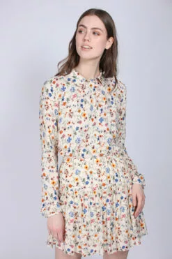 Second Female Cindi Shirt - Brazilian Sand -Second Female Salg rHClzBypR2QLn6rLySDA IMG 7050