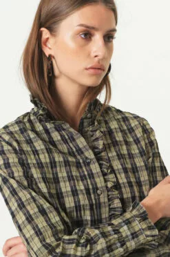 Second Female Osla Shirt - Deep Lichen Green -Second Female Salg s2KTavYlTrOZHkr7RVsx 53933 4058 11 600x 37dc0376 9f27 4782 a79d 64a8c634e99a