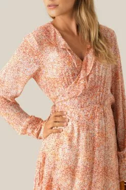 Second Female Floral LS Wrap Dress - Apricot Brandy -Second Female Salg y41Ak65S8CcgmYJXqq6b 53209 3072 2 1000x ed18120b b0ce 4f20 8372 b2375c507f26