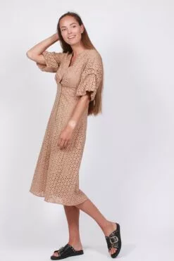 Second Female Milly SS Dress - Praline 11 Second Female Milly SS Dress - Praline -Second Female Salg zWAfGiz6S96QTthDEU2E IMG 5331